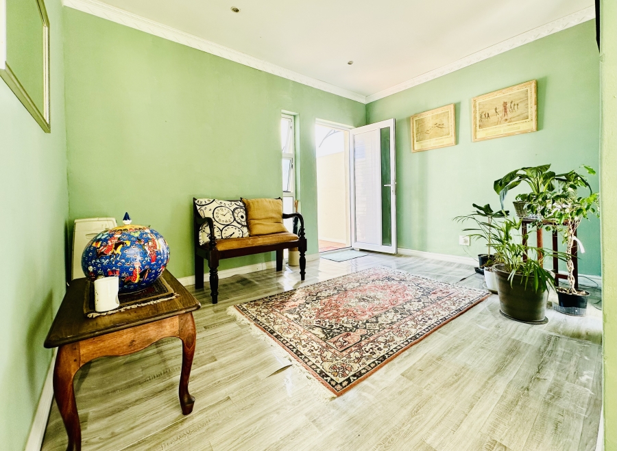 3 Bedroom Property for Sale in Westcliff Western Cape